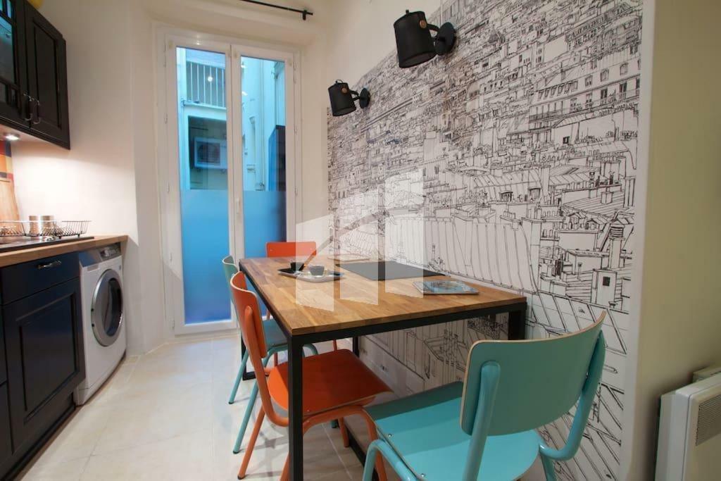 Lovely Cosy Flat In Nice Old Town Bagian luar foto